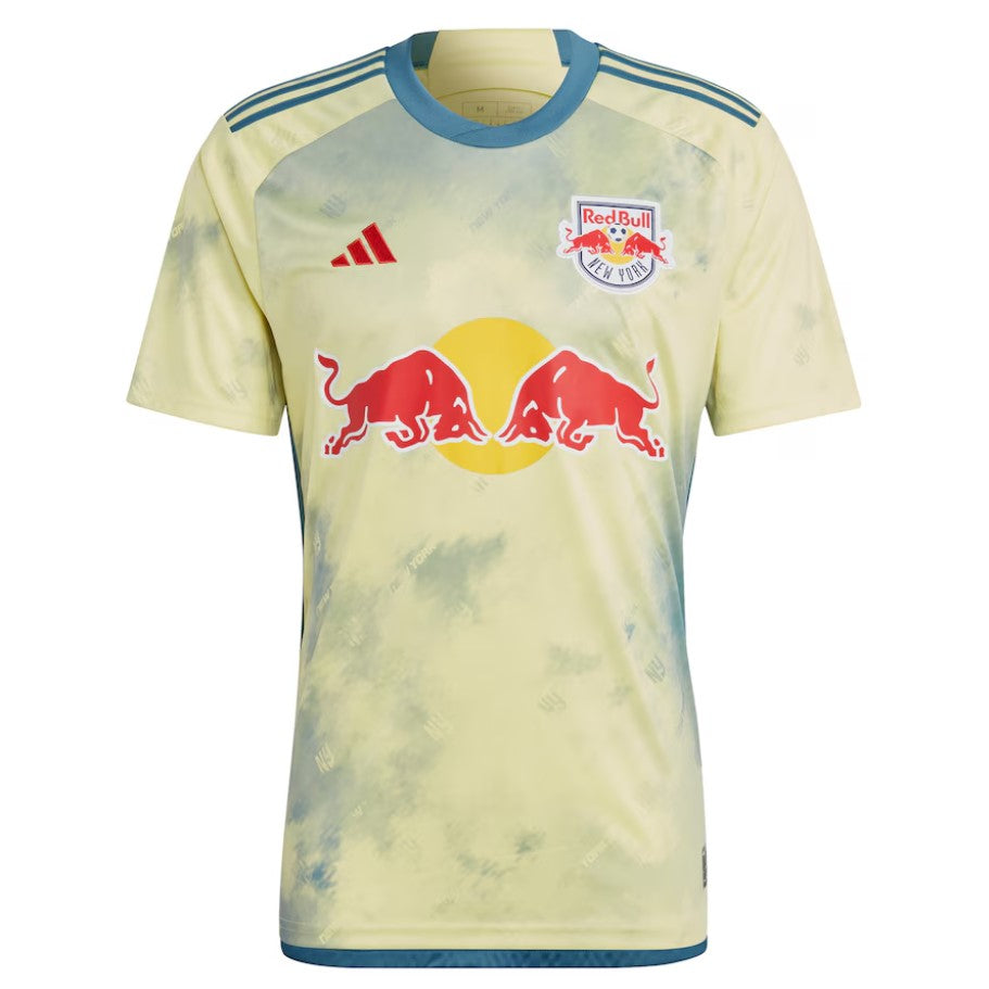 Camiseta New York Red Bulls alternativa 2024/2025 vista sobre fondo blanco