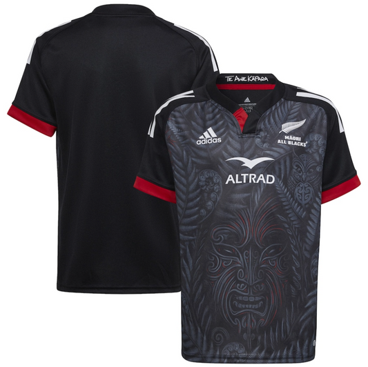 Camiseta Rugby All Blacks Maori 2024/2025 vista sobre fondo blanco