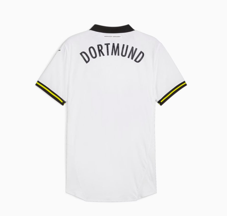 Camiseta Borussia Dortmund tercera 2024/2025 vista sobre fondo blanco