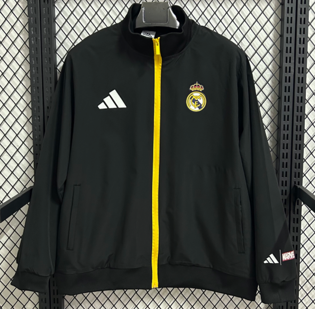 Campera Real Madrid Marvel Negra