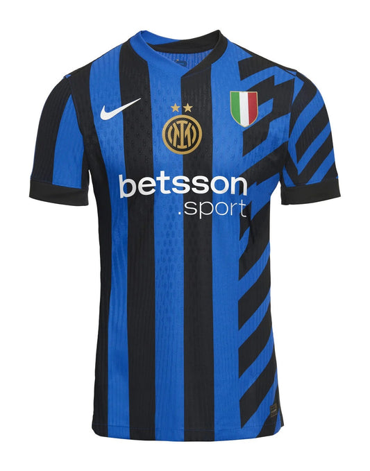 Camiseta Inter de Milan local 2024/2025 vista sobre fondo blanco