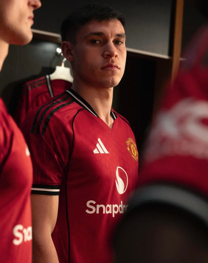 Camiseta Manchester United Local - 2025/26