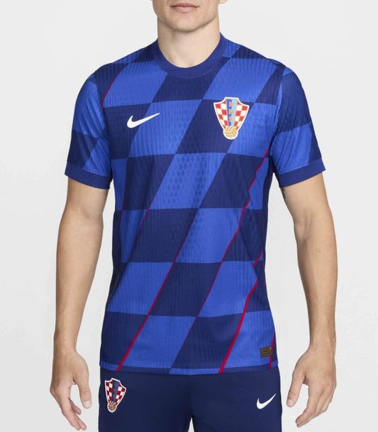 Camiseta Croacia alternativa - Eurocopa 2024 vista sobre fondo blanco