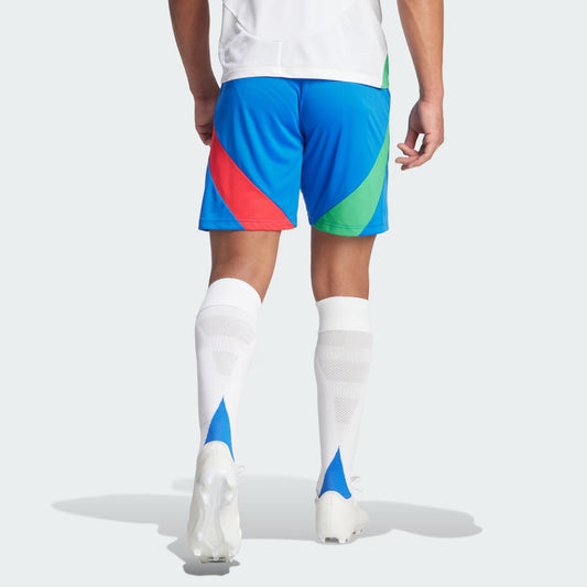 Short Italia alternativo - Eurocopa 2024 vista sobre fondo blanco