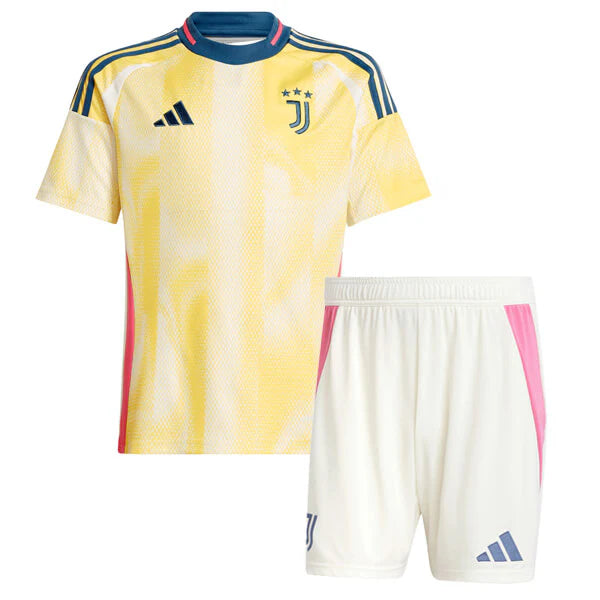 Camiseta + short Juventus alternativa 2024/2025 - NIÑOS vista sobre fondo blanco