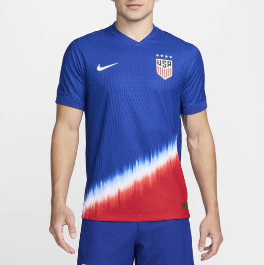 Camiseta Estados unidos alternativa - Copa América 2024 vista sobre fondo blanco