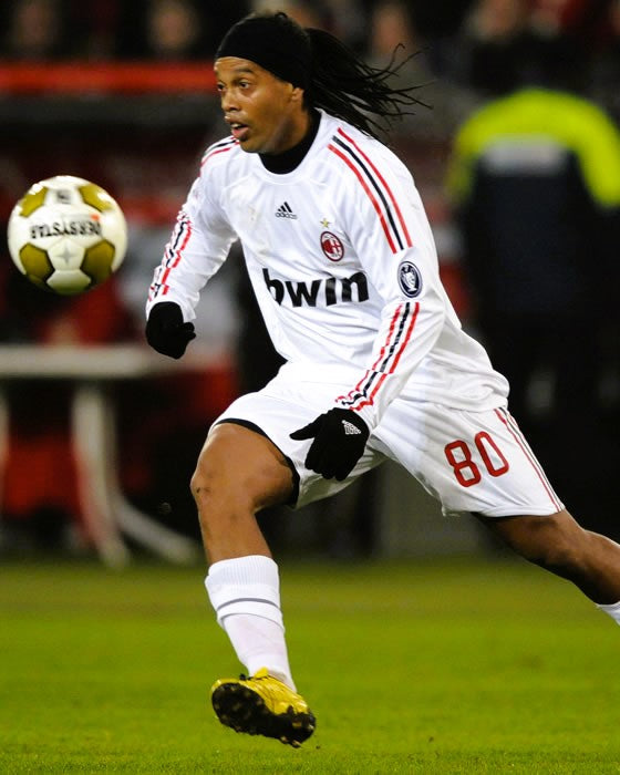 Camiseta Retro RONALDINHO 2009-10 AC Milan