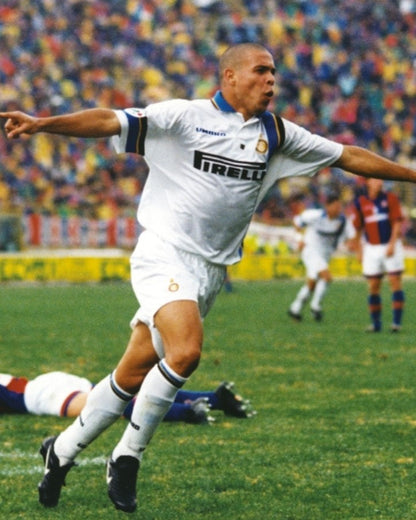 Camiseta Retro RONALDO 1997-98 Inter de Milan