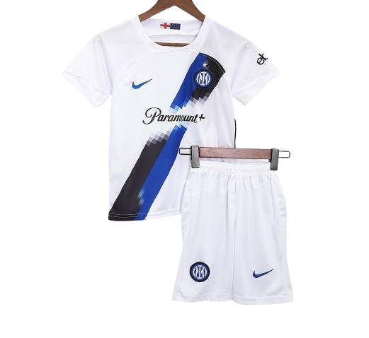 Camiseta + short Inter de Milan visitante 2023/2024 - NIÑOS vista sobre fondo blanco