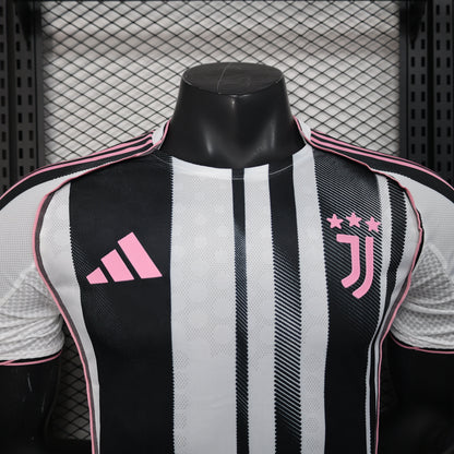 Camiseta Local Juventus Versión Jugador 25/26