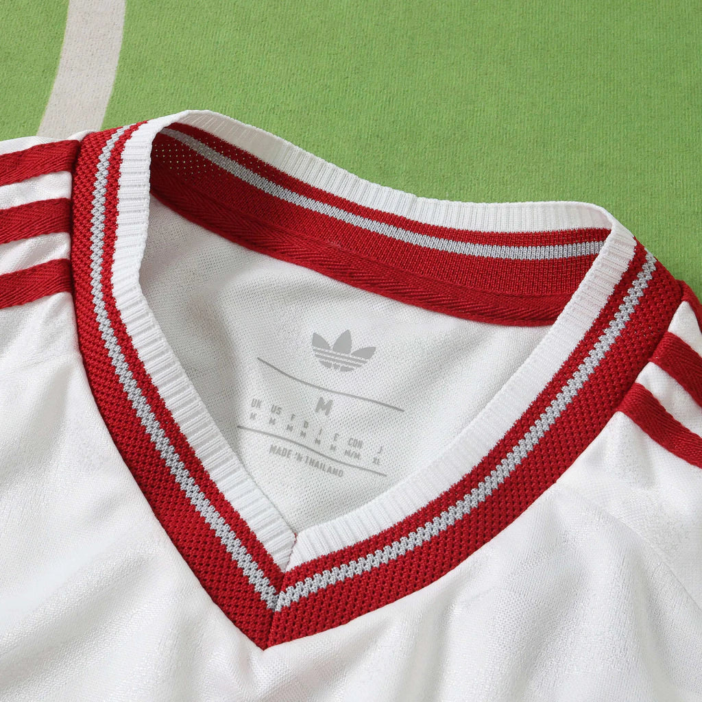 Camiseta Liverpool F.C. 2627 Visitante Versión Jugador | Encargo