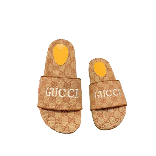 Slippers Gucci - Clásicas ⚡ TL STORE vista sobre fondo blanco