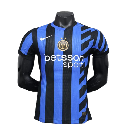 Camiseta Inter de Milan local 2024/2025 vista sobre fondo blanco