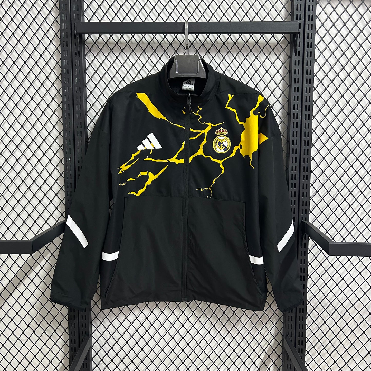Campera Real Madrid Marvel