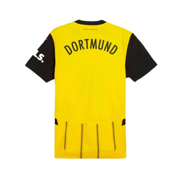 Camiseta + short Borussia Dortmund local 2024/2025 - NIÑOS vista sobre fondo blanco