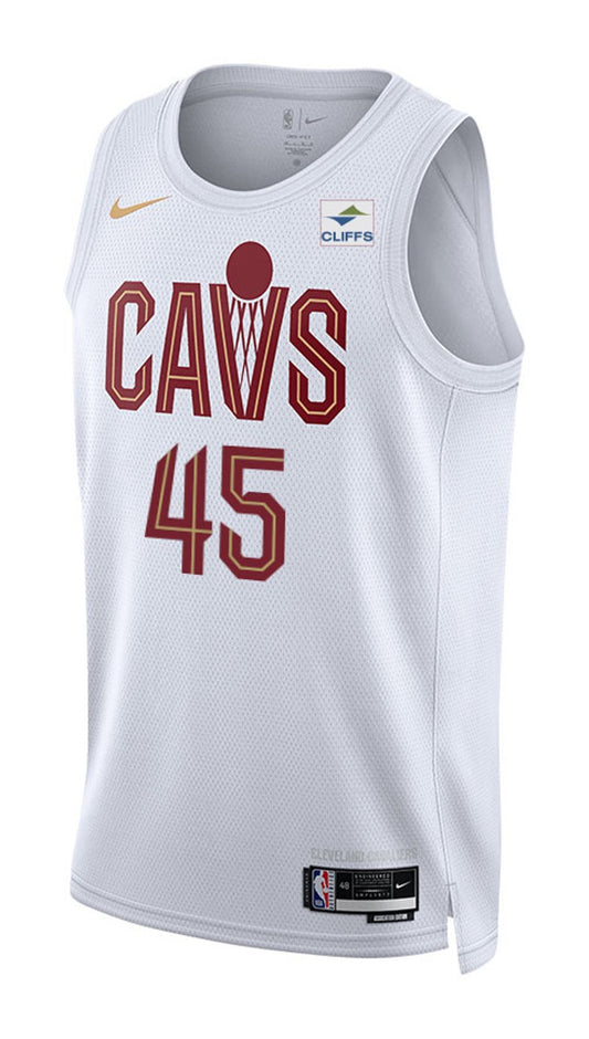 Camiseta Cleveland Cavaliers blanca 2022 vista sobre fondo blanco