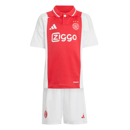 Camiseta + short Ajax local 2024/2025 - NIÑOS vista sobre fondo blanco