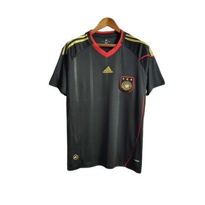 Camiseta Alemania Alternativa Retro 2010 vista sobre fondo blanco