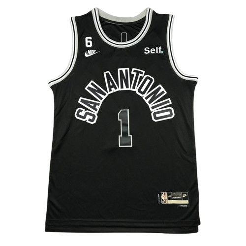 Camiseta San Antonio Spurs 22/23 vista sobre fondo blanco