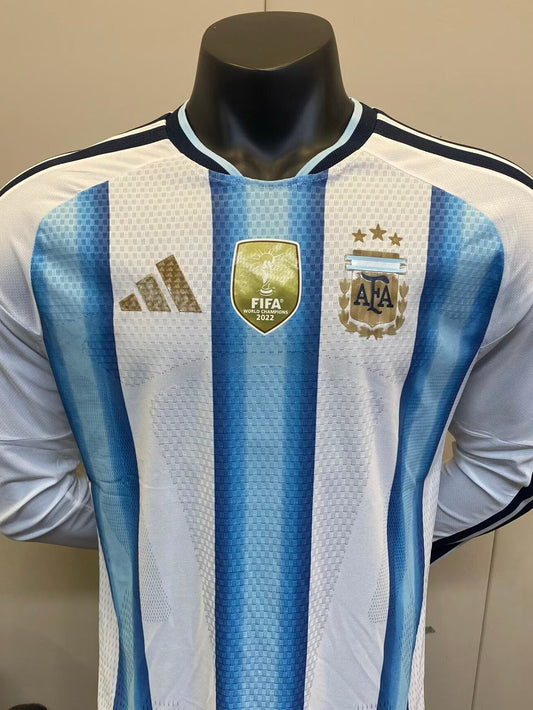 Player version Argentina home 2026 - Manga larga - Con parche campeón del Mundo
