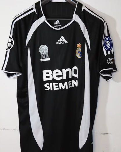 Camiseta Retro CARLOS ROBERTO 2006-07 Real Madrid