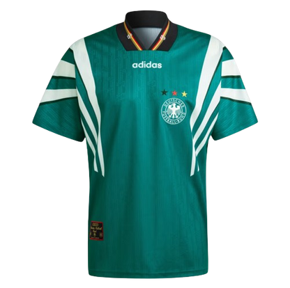 Camiseta Alemania alternativa Retro 1996 vista sobre fondo blanco