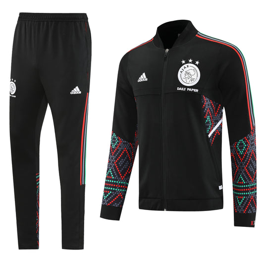 Conjunto Ajax tercero 2022/2023 ⚡ vista sobre fondo blanco