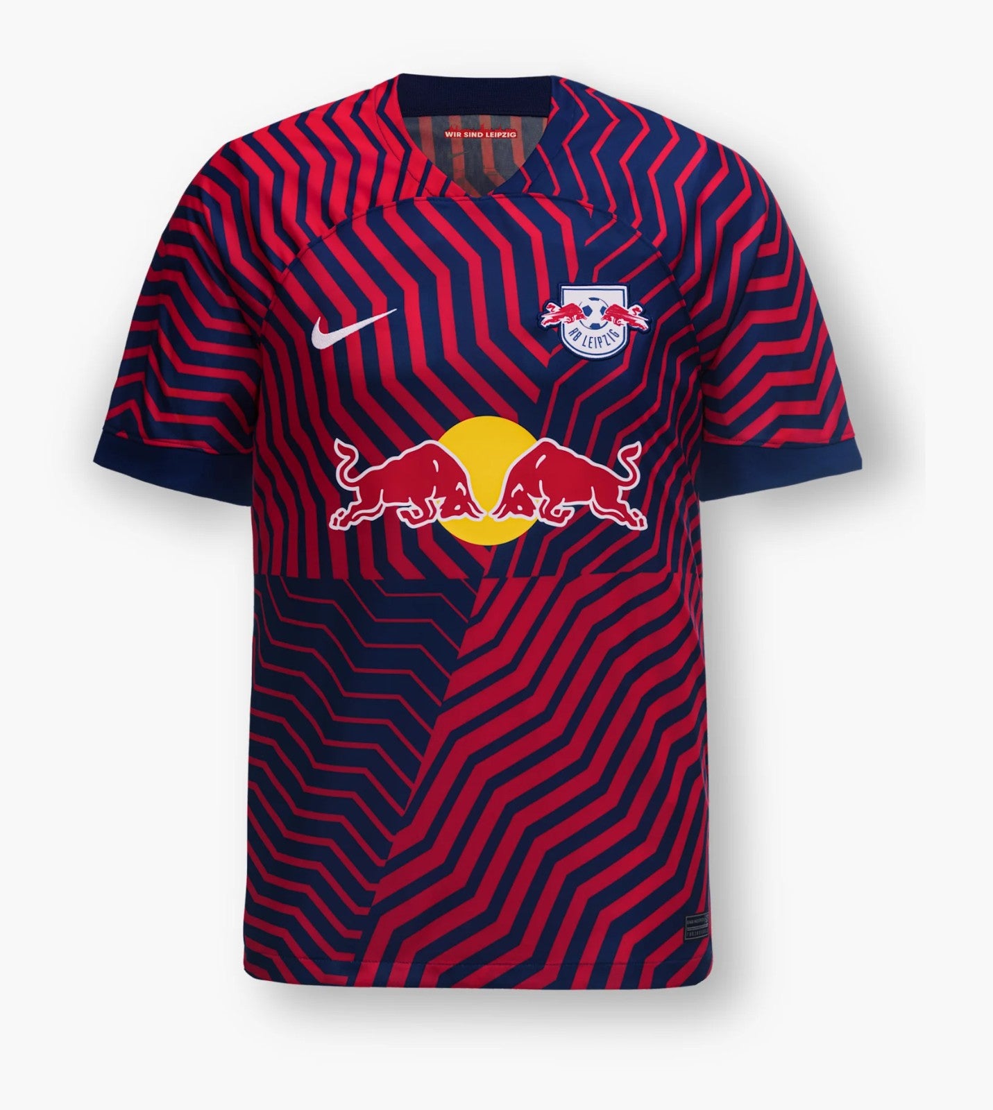 Camiseta RB Leipzig alternativa 2023/2024 vista sobre fondo blanco