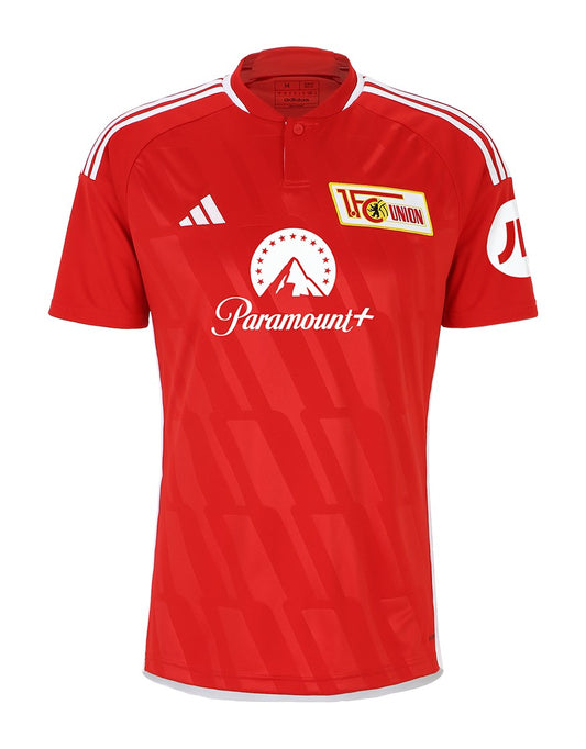 Camiseta Unión Berlín FC local 2023/2024 vista sobre fondo blanco