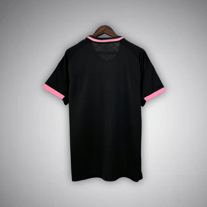 Camiseta Real Madrid "Pink Kingsnake" Ed. Especial Kit