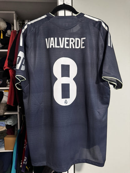 Camiseta Real Madrid VALVERDE #8 2025/26 Tercera