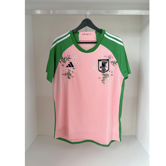 Camiseta Japón Edición Especial x Nigo