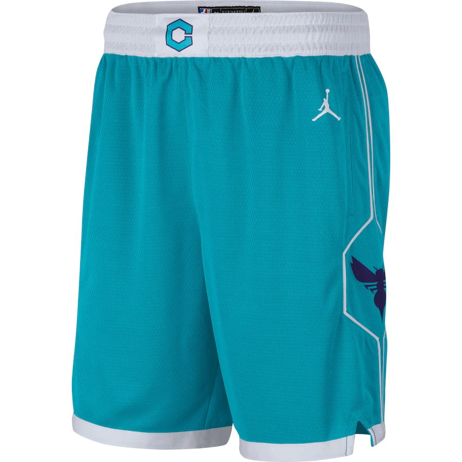 Short NBA Charlotte Hornets 2020/2021 vista sobre fondo blanco