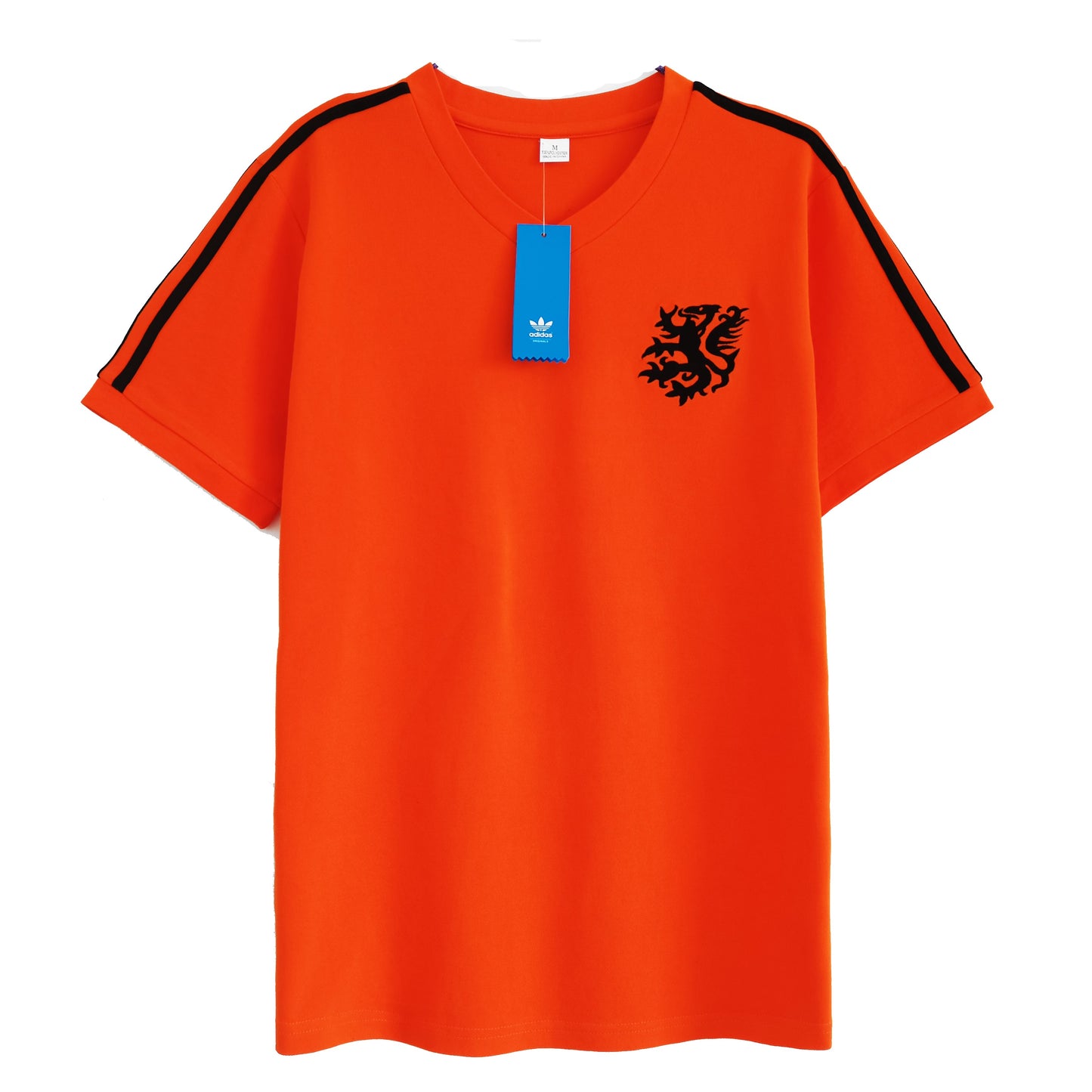 Camiseta Holanda Retro 1974 vista sobre fondo blanco