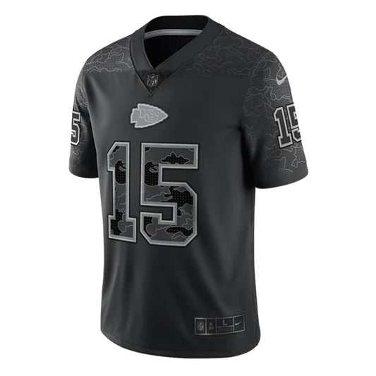 Camiseta Kansas city chiefs camuflada 2021/2022 vista sobre fondo blanco