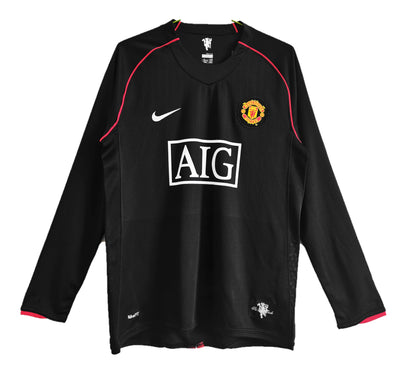 Camiseta Manchester united Retro 2007/2008 - manga larga vista sobre fondo blanco